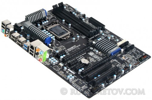 02 GA-P67A-UD3R