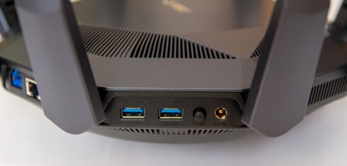 Asus RT AX89X usb ports 2 500x240  Обзор роутера Asus RT AX89X с поддержкой 10 Гбит и WiFi 6